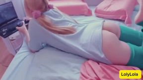 My Step Sister Plays a Game and I Play with Her Holes.