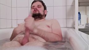Mastrubation in bath and cuming