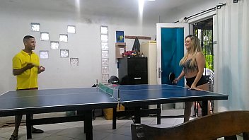 Ninfeta fadamel fode gostoso na mesa de ping pong Grava&ccedil_&atilde_o da grava&ccedil_&atilde_o