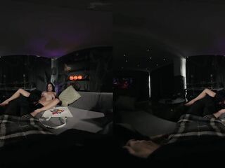 Halloween Three-some with Her Superlatively good Ally and a Vampire