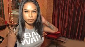 Is this a boy or a girl? I cannot tell this creature is so pretty