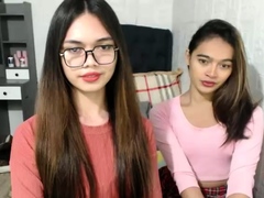 Hot amateur webcam teen masturbates for their fans