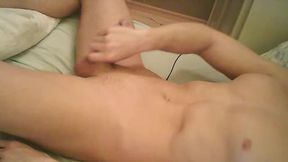 Handsome Leonyd Jerks Off His Cock!