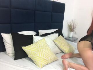 My beautiful girlfriend sends me a video showing me her tits