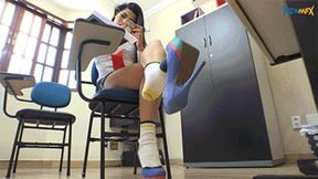 Come On Teacher And Lick My Feet-clip 1