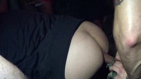 daddy fiste par ses potes barebackbon trop ou un black se fait fister par ses ...