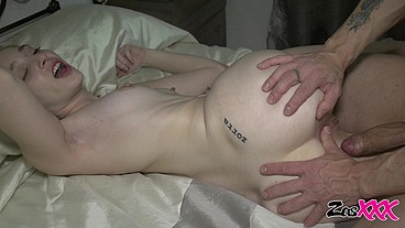 Lana Bunny en su primer anal video amateur