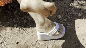 I lost my shoe while walking-15 MOV