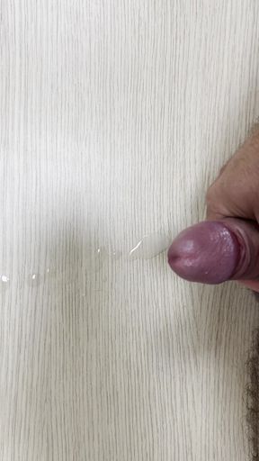 I cum on my desk.