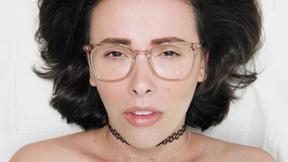 ”COUGAR pornstar with bubble butt Casey Calvert masturbate & pleased herself”