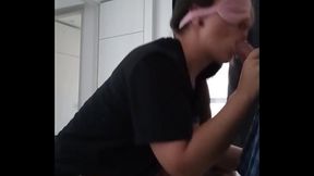 Si me la chupas te prometo que te pagar&eacute_