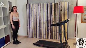 big naturals tits wobbling nonstop on the treadmill fetish