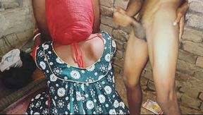 Bengali pati patni ko dost se Sex karwa aur video banake viral Kiya .Desi devar bhabhi aunty Indian outdoor Village wife hard