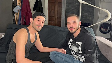 FRENCH BAD BOY TOP WITH BIG DICK FUCKING ROW BOTTOM