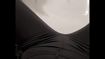 Couldn't make it to the toilet. Pee yoga pants