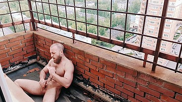 Solo play on the roof top