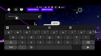 Uma novinha da bunda grande rebolando