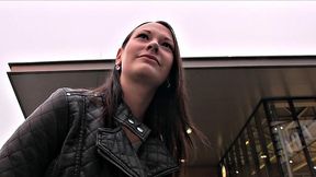 Brunette Lays Down For Fuck Outside Shopping Mall