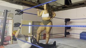 Bbw giantess squashes skinny male wrestler