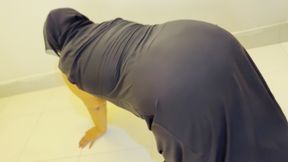 Big Ass Muslim Aunty Has to Leave Burqa and Hijab, Real Saudi Sex