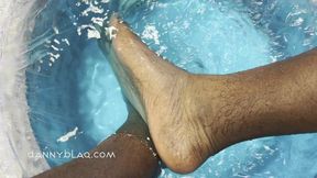 Worship BBC King Feet In Spa Bath - MP4 1080p