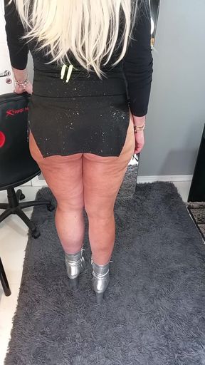 My Butt in Sexy Skirt