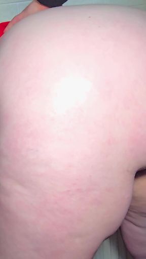 Stepmom It Looked Like an Easy Bite 30 Cm Dick. Screams and Cums