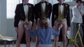 ”Triple threat blonde makes them explode”