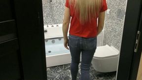 Toilet splashs MP4 HD 720p