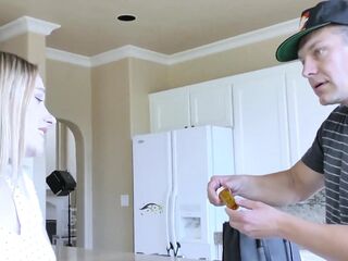 Pulsating Weenie Stretches Trickling Vagina in Wild Screw Fest