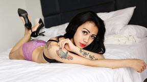 ”21yo hot Thai ladyboy sucks prick & gets ass reamed by white tourist”