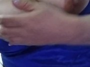 Madura cachonda  tetona juego con mis enormes tetas y me masturbo para ti quiero follame