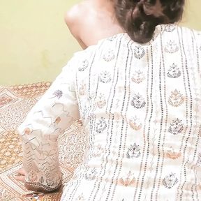 Newly Married Bhabhi ke sath Chudai Hindi Audio sexy video with Dever