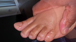 Antonique Size 11 Feet Nude Toes Her 1st Footjob