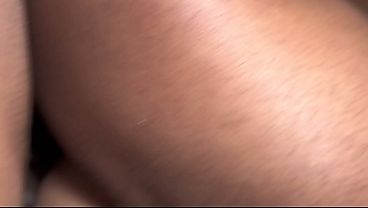 Putaria boa, dois pirocudos macetando muito o rabo do baixinho safado.