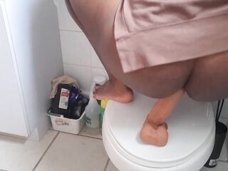 Banging myself in the bath/ Full Movie scene ManyVids @kamayiya