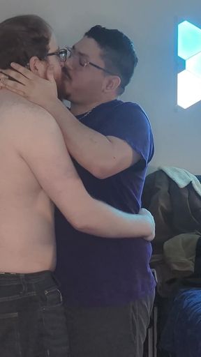 Wallace Accelron Fucked by Sexy Latino Bear