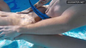 She gives up in orgasms in the swimming pool with big dick