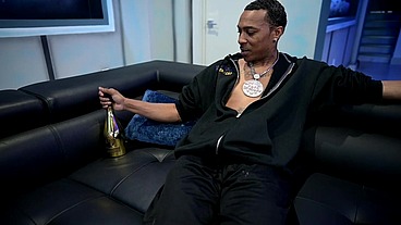 Alphonsolayz fucks chanel barbie