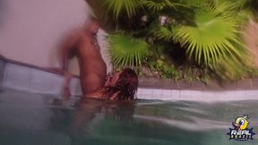 muita far putaria na piscina com as estrelas pornos - rafaella denardin - melissa devassa - nego catra