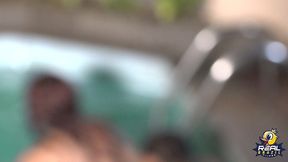 muita far putaria na piscina com as estrelas pornos - rafaella denardin - melissa devassa - nego catra