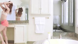 SPYFAM Step Sis Give Step Dude Bath Tub-Bath Sex