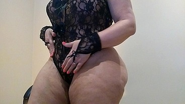 sexy bory dance and wiggling my butt and getting naked