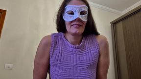 coroa muito linda com boca de veludo me fazendo um boquete delicioso e olhando nos meus olhos enquanto chupa