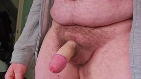 Chubby Guy Cumshot