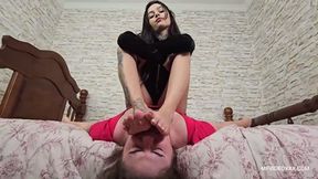 FEET FIGHT BY MISTRESS MIRELA LITTLE PRINCESS 02 - VOL # 270 - NEW MF AUG 2025 - CLIP 03