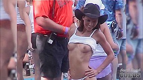 The Amateur Contest At The August 2004 Show - SouthBeachCoeds