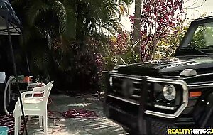 Miami car wash, Luna Star, Sophia Leone