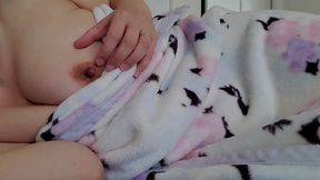 Married woman's masturbation that feels when you touch her breasts