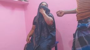 A beautiful Tamil aunty has a hot sex with a young man